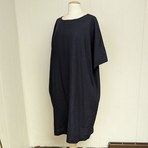 Navy Blue Linen Short Sleeve Oversized Dress by Stamp and Diary - Picture 1 of 7